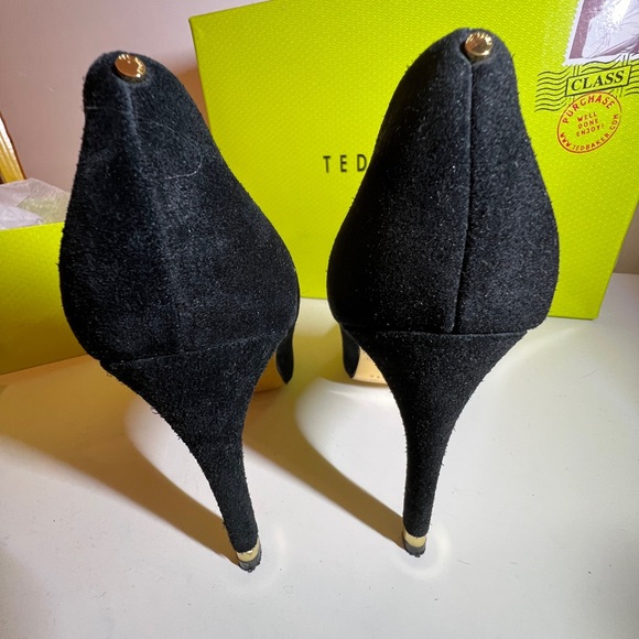 Ted Baker London black suede heels size 7 - Picture 4 of 10